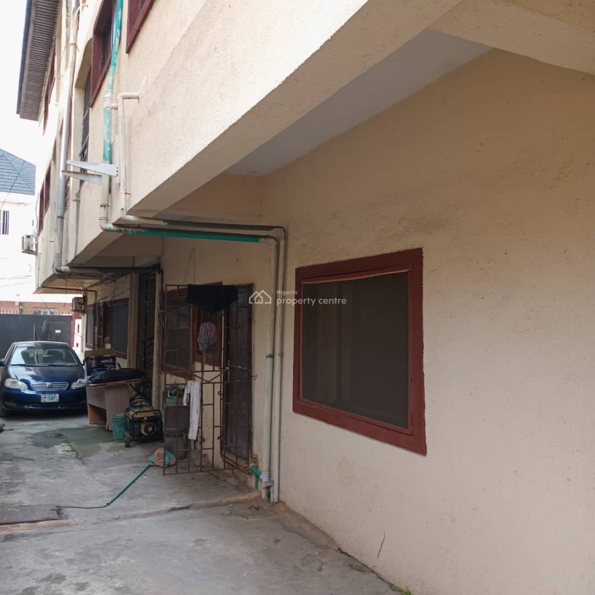 Well Developed 6 Units of 2 Bedroom Apartments, Alagomeji, Yaba, Lagos, Block of Flats for Sale