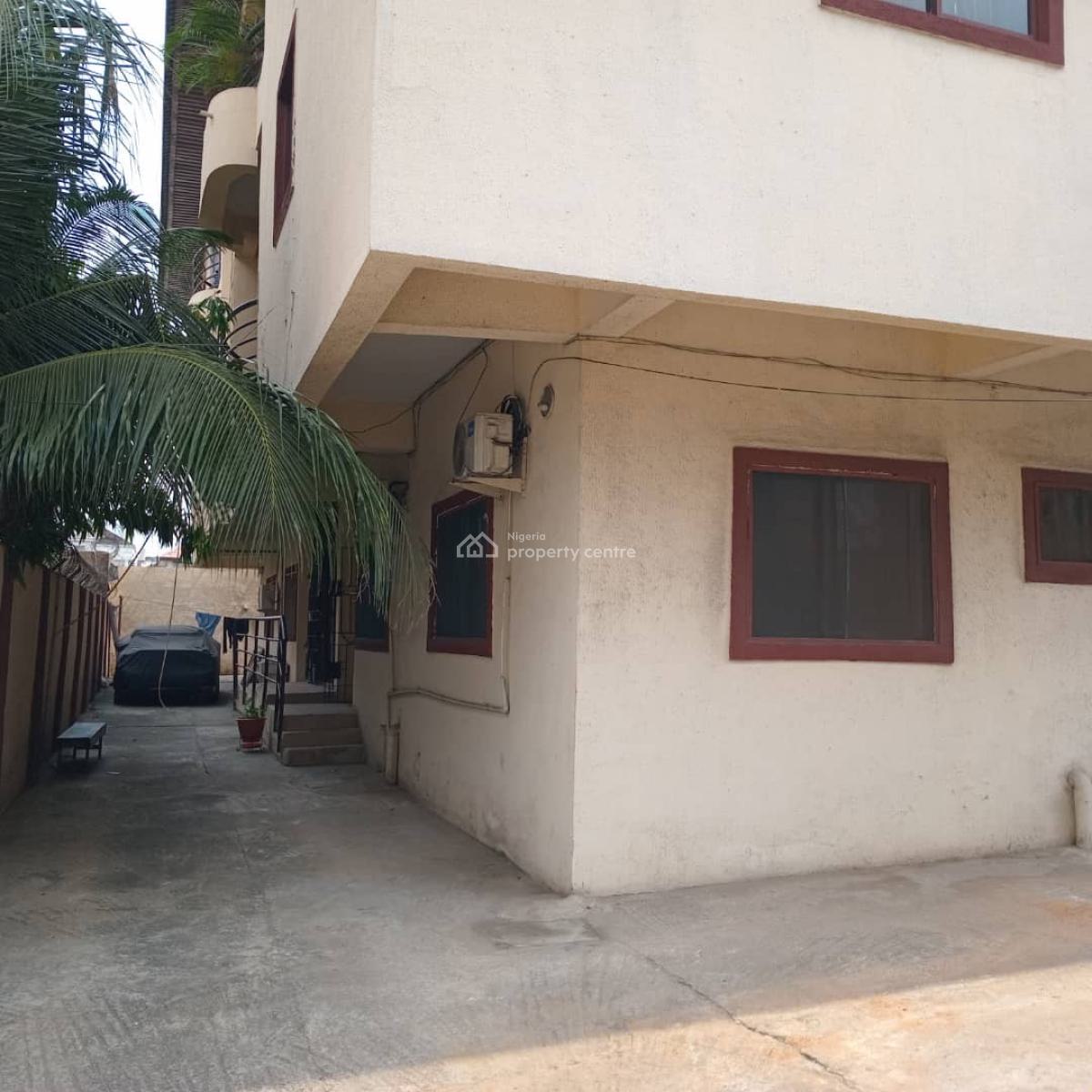 Well Developed 6 Units of 2 Bedroom Apartments, Alagomeji, Yaba, Lagos, Block of Flats for Sale