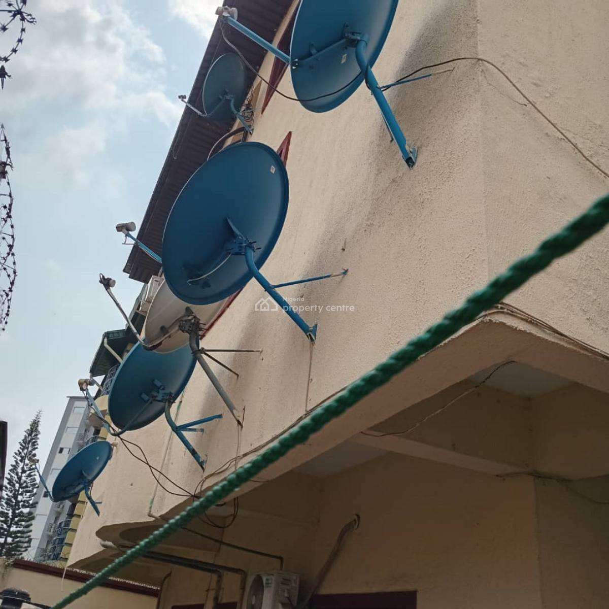 Well Developed 6 Units of 2 Bedroom Apartments, Alagomeji, Yaba, Lagos, Block of Flats for Sale