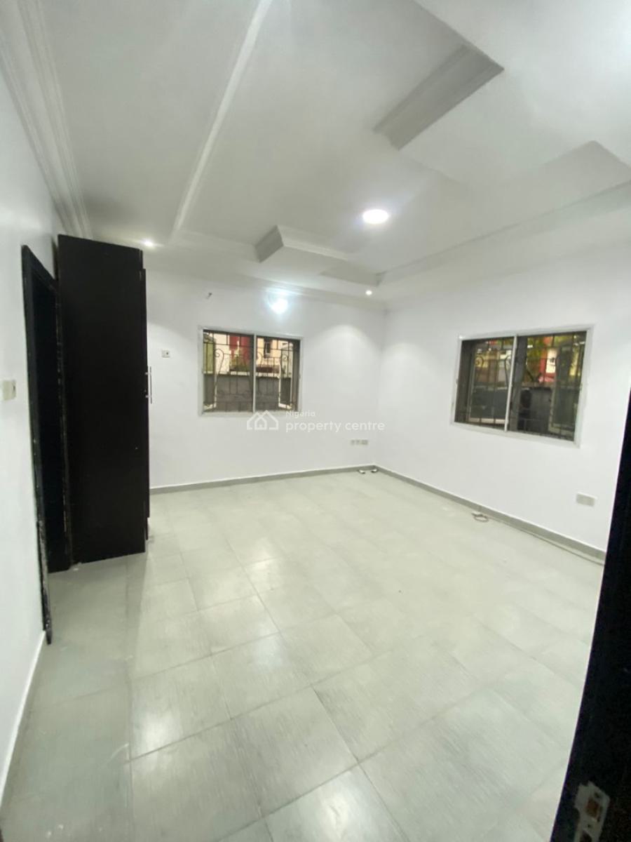 3 Bedroom Apartment in an Estate, Osapa, Lekki, Lagos, Flat / Apartment for Rent