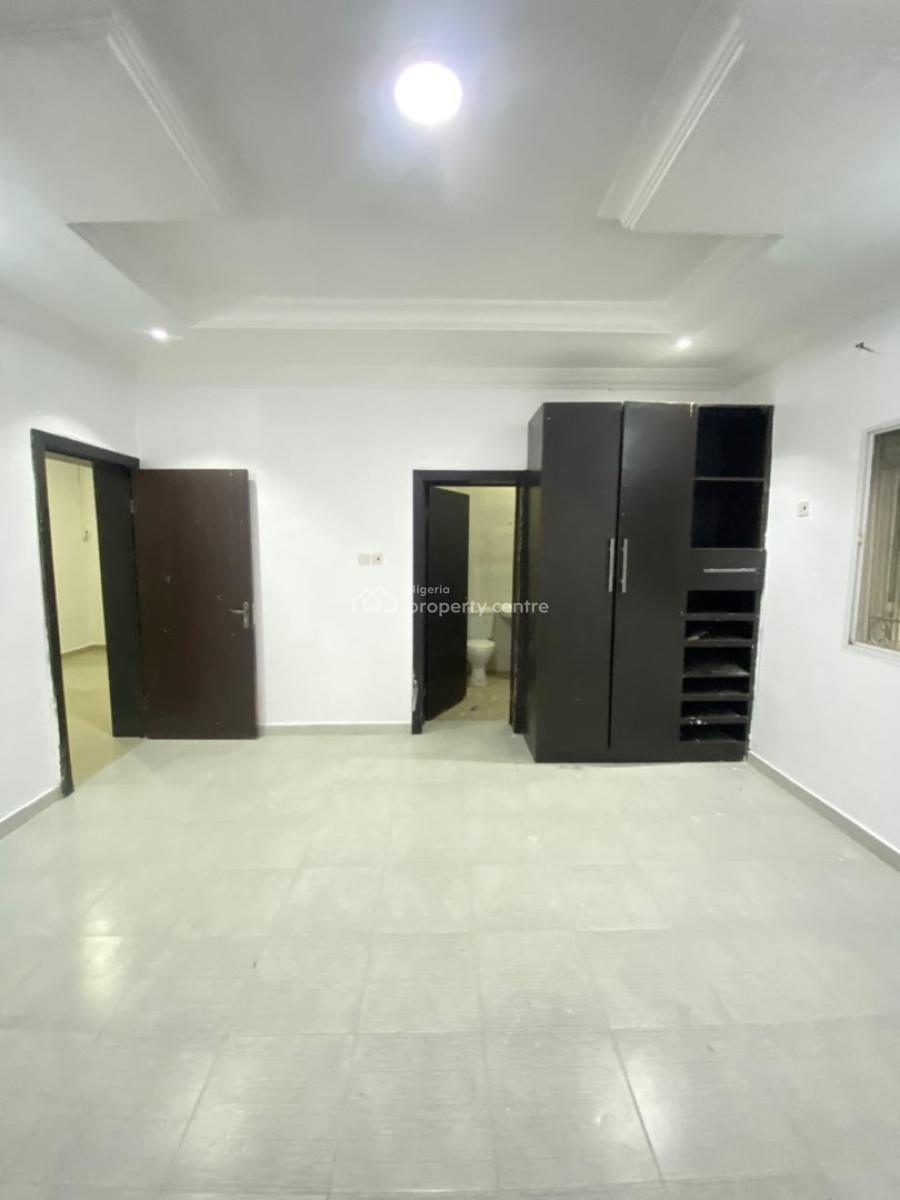 3 Bedroom Apartment in an Estate, Osapa, Lekki, Lagos, Flat / Apartment for Rent