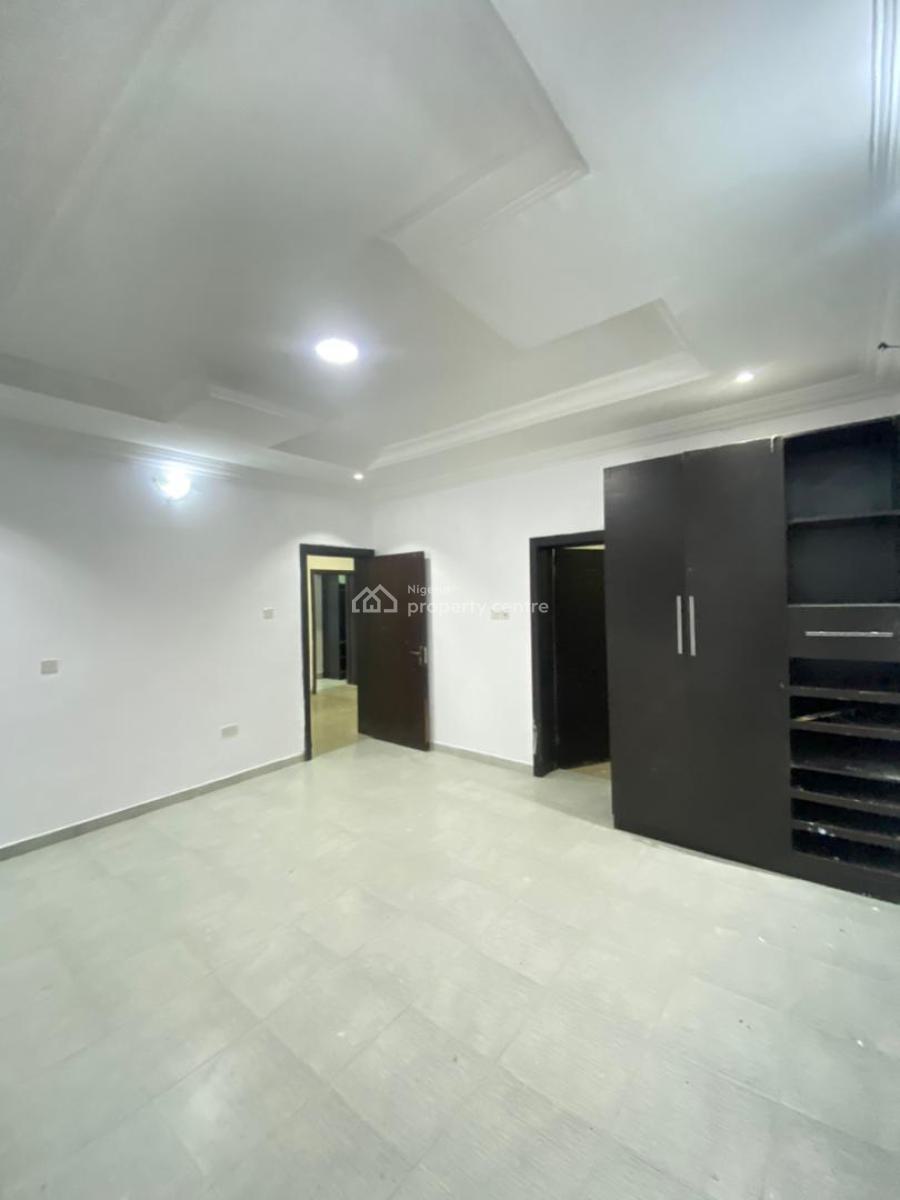 3 Bedroom Apartment in an Estate, Osapa, Lekki, Lagos, Flat / Apartment for Rent