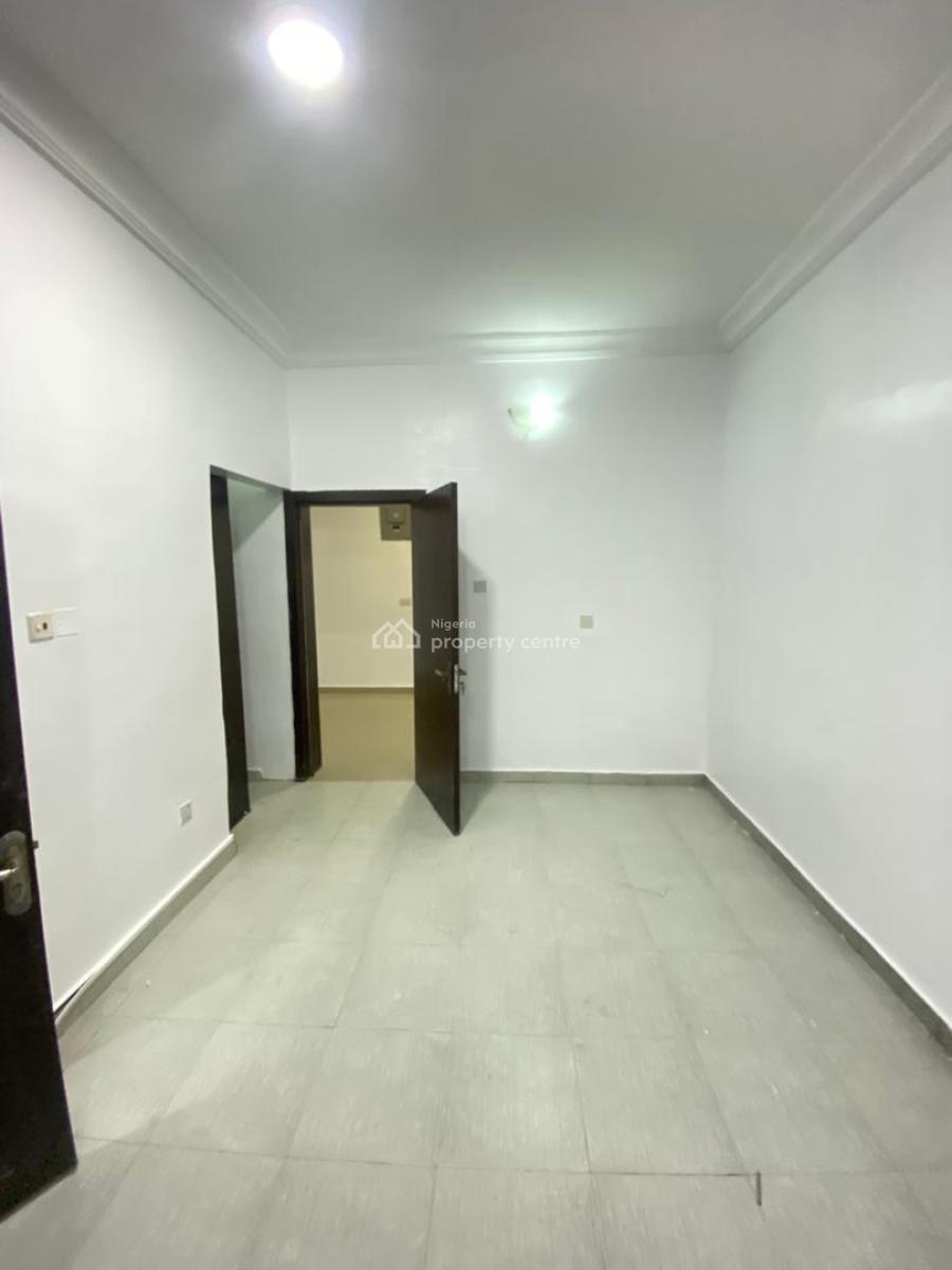 3 Bedroom Apartment in an Estate, Osapa, Lekki, Lagos, Flat / Apartment for Rent