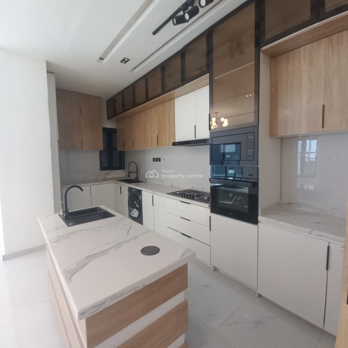 Exquisite  2 Bedroom Apartment with Elevator and Pool, Ikate, Lekki, Lagos, Flat / Apartment for Rent