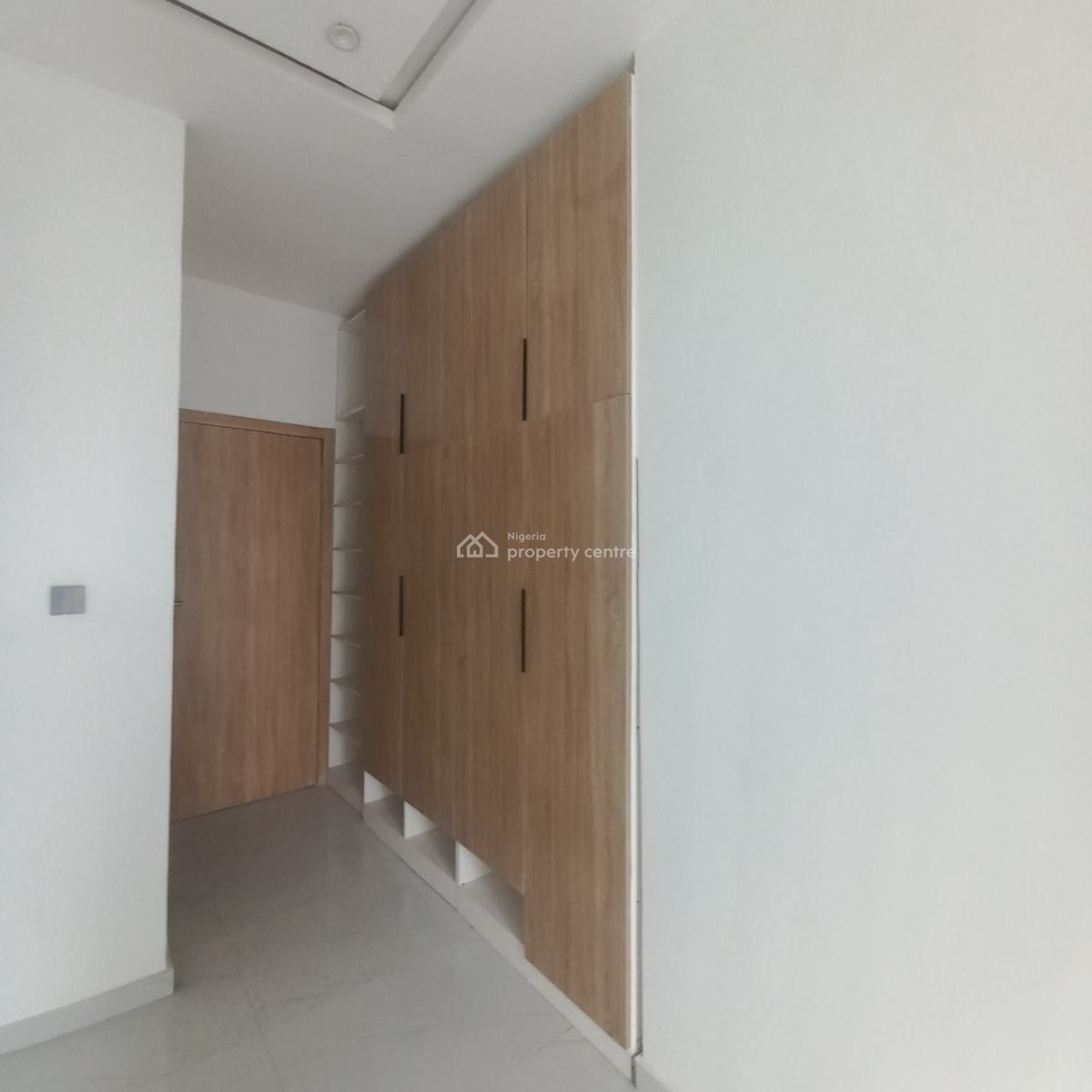 Exquisite  2 Bedroom Apartment with Elevator and Pool, Ikate, Lekki, Lagos, Flat / Apartment for Rent