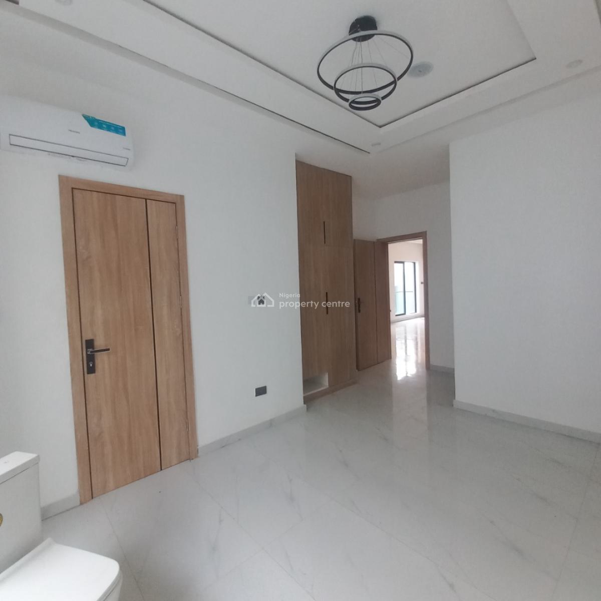 Exquisite  2 Bedroom Apartment with Elevator and Pool, Ikate, Lekki, Lagos, Flat / Apartment for Rent