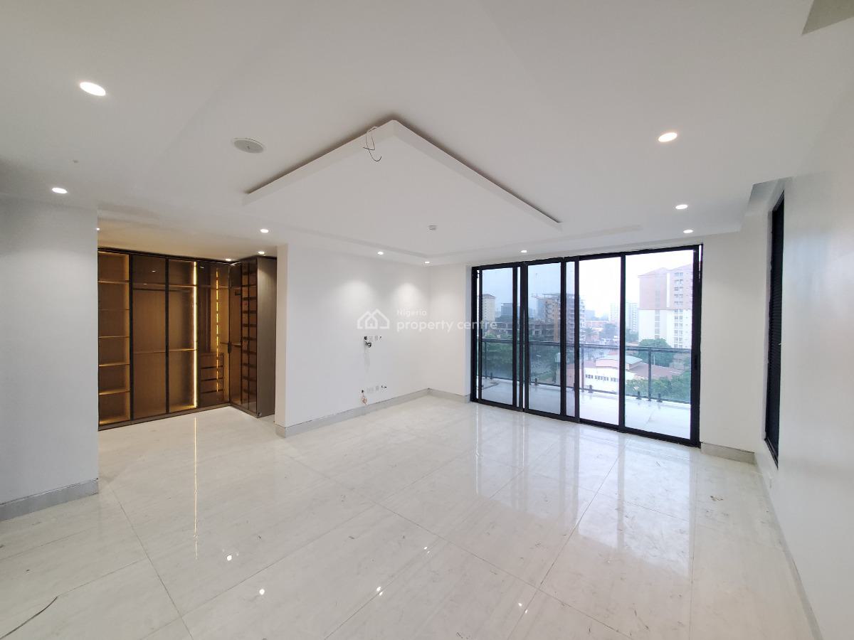 Exquisitely Built 4 Bedroom Maisonette with a Swimming Pool and Gym, Old Ikoyi, Ikoyi, Lagos, Flat / Apartment for Sale