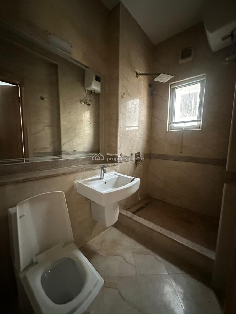 3 Bedroom Apartment & Bq Undergoing Renovation, Lekki Phase 1, Lekki, Lagos, Flat / Apartment for Rent