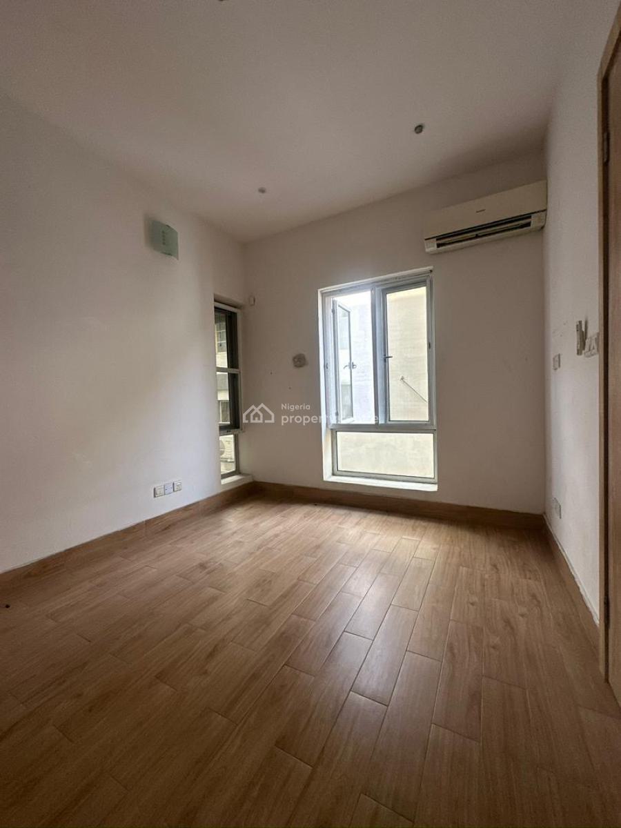 3 Bedroom Apartment & Bq Undergoing Renovation, Lekki Phase 1, Lekki, Lagos, Flat / Apartment for Rent