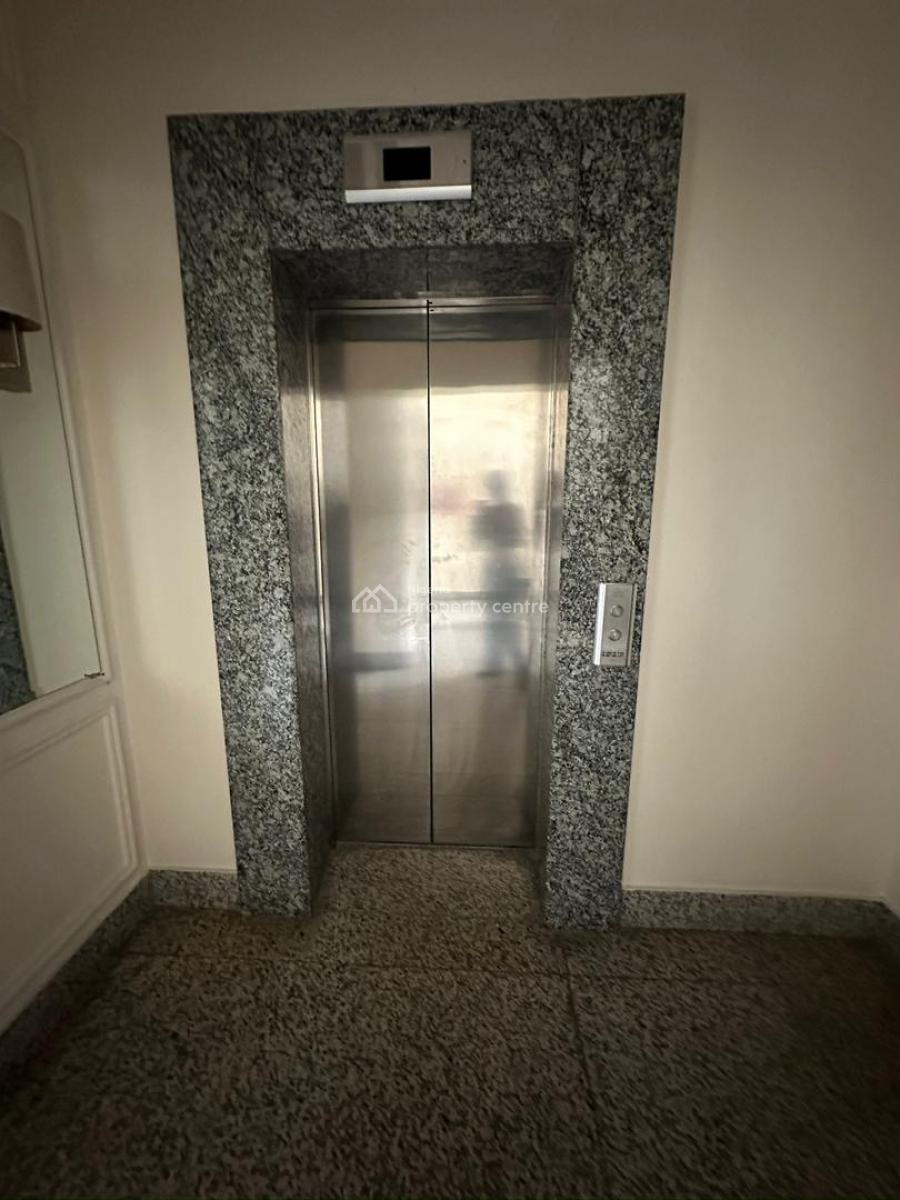 3 Bedroom Apartment & Bq Undergoing Renovation, Lekki Phase 1, Lekki, Lagos, Flat / Apartment for Rent