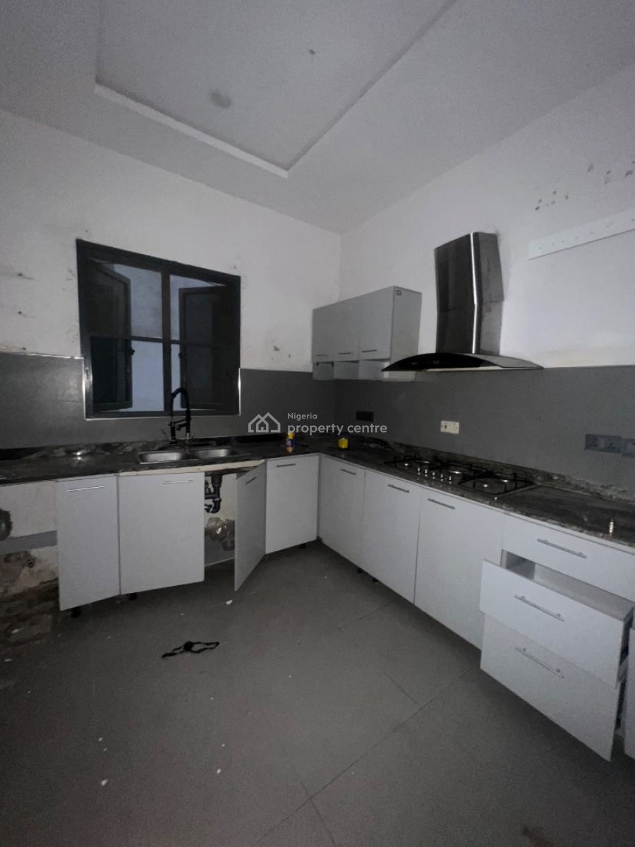 Well Built 2 Bedroom Apartment with Bq, Ologolo, Lekki, Lagos, Flat / Apartment for Rent