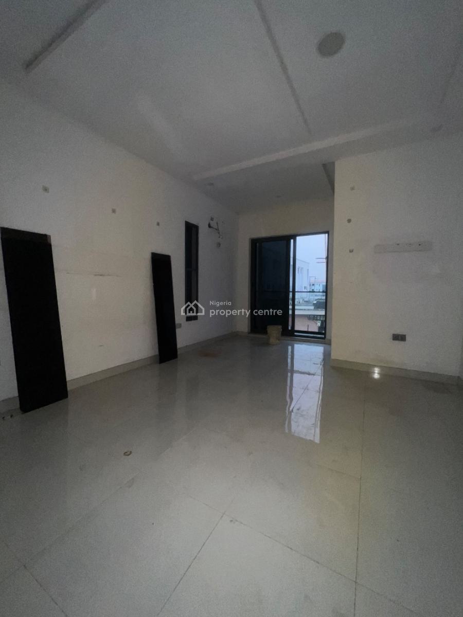 Well Built 2 Bedroom Apartment with Bq, Ologolo, Lekki, Lagos, Flat / Apartment for Rent