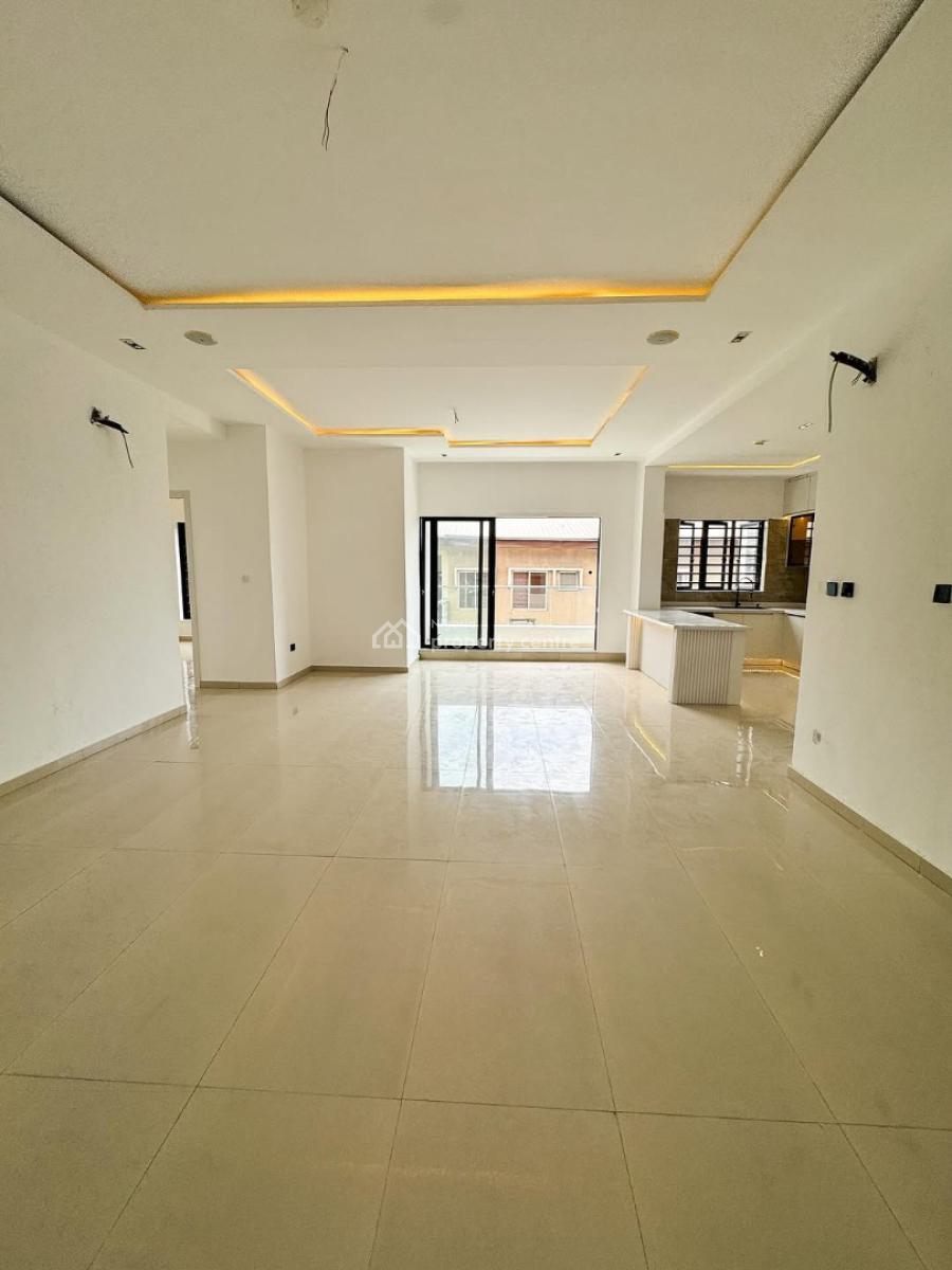 Luxury 2 Bedroom Apartment, Lekki Phase 1, Lekki, Lagos, Block of Flats for Sale