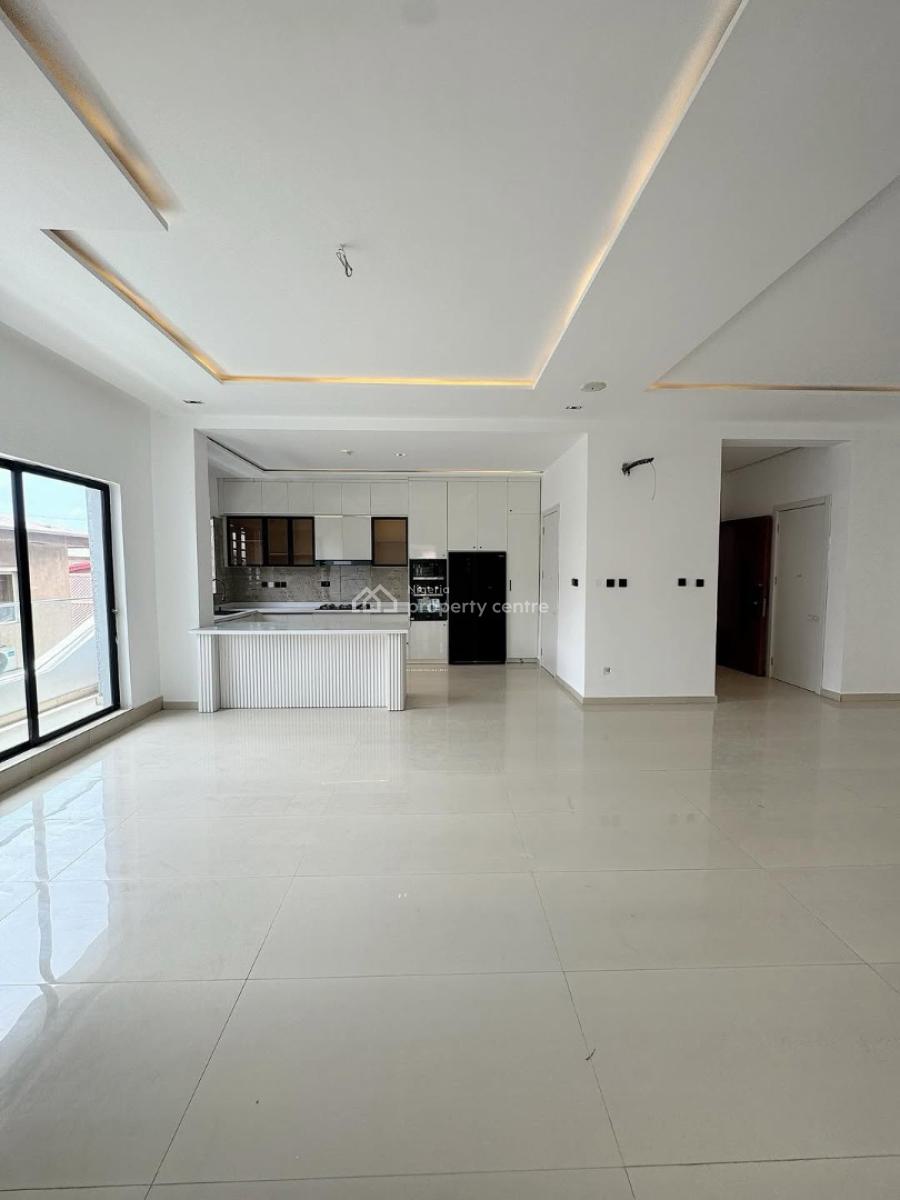 Luxury 2 Bedroom Apartment, Lekki Phase 1, Lekki, Lagos, Block of Flats for Sale