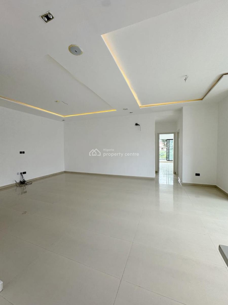 Luxury 2 Bedroom Apartment, Lekki Phase 1, Lekki, Lagos, Block of Flats for Sale