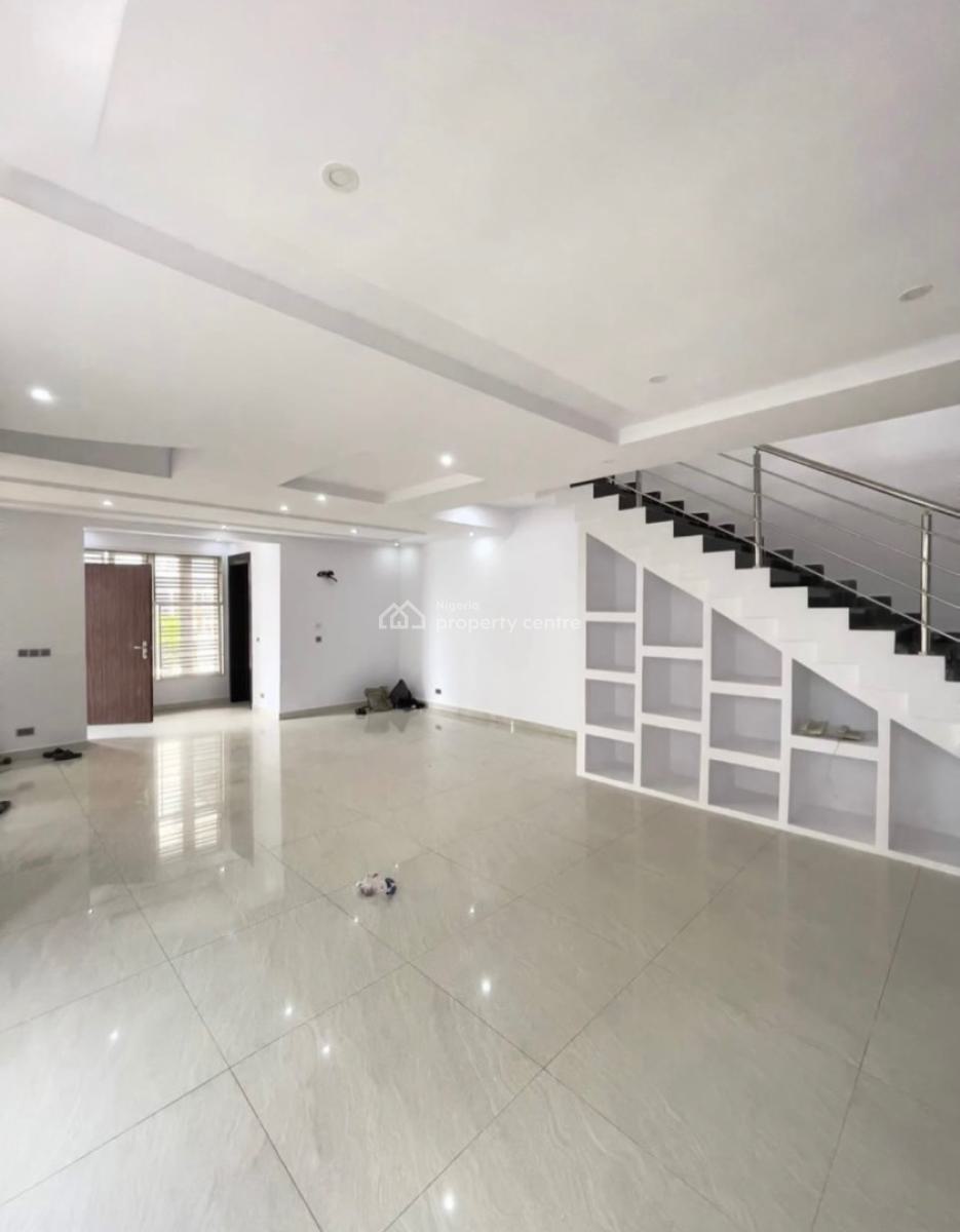 5 Bedroom Semi Detached Duplex + Bq + Pool, Osapa, Lekki, Lagos, Semi-detached Duplex for Sale