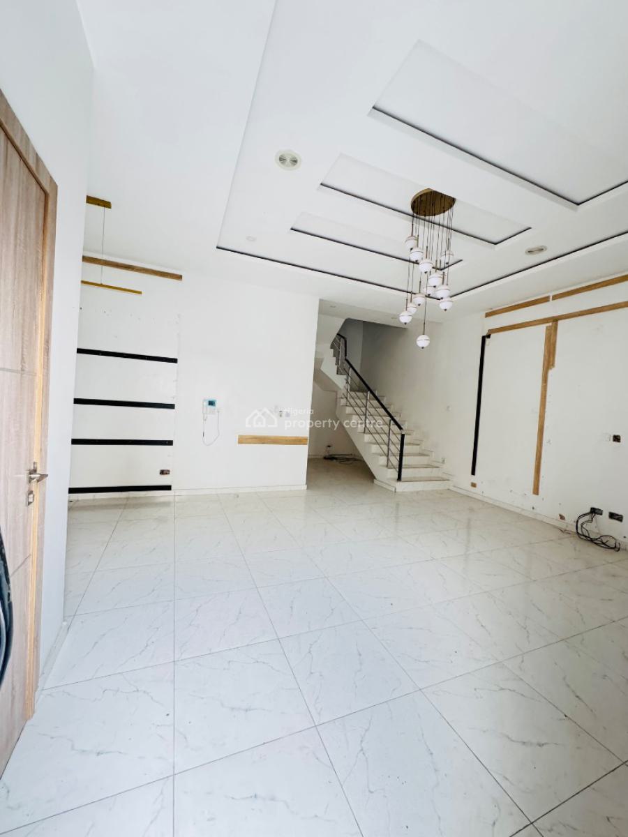 4bedroom Spacious Semi Detached Duplex Available 8.5m, Orchid Road, Lekki, Lagos, Detached Duplex for Rent