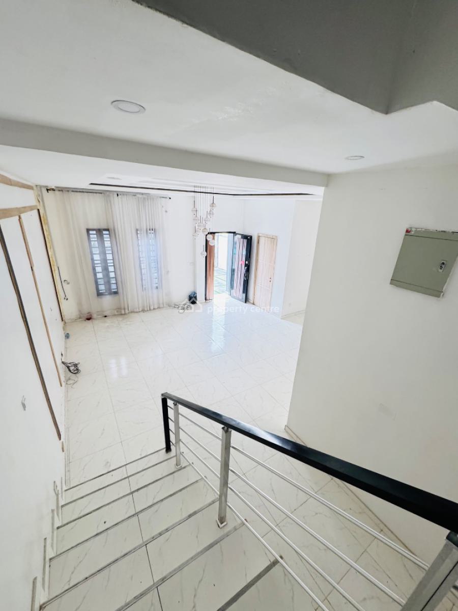 4bedroom Spacious Semi Detached Duplex Available 8.5m, Orchid Road, Lekki, Lagos, Detached Duplex for Rent