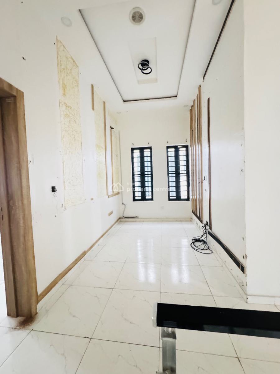 4bedroom Spacious Semi Detached Duplex Available 8.5m, Orchid Road, Lekki, Lagos, Detached Duplex for Rent