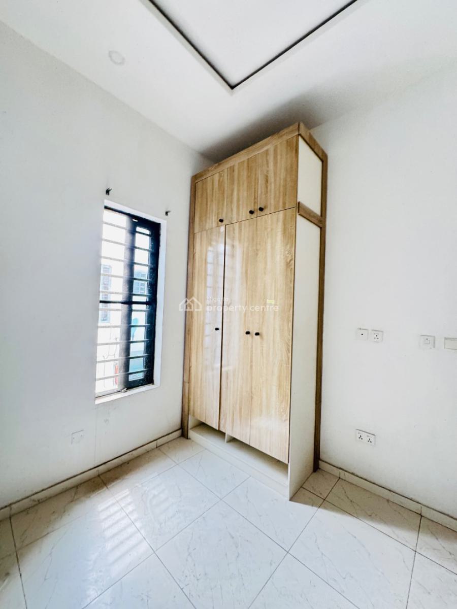 4bedroom Spacious Semi Detached Duplex Available 8.5m, Orchid Road, Lekki, Lagos, Detached Duplex for Rent