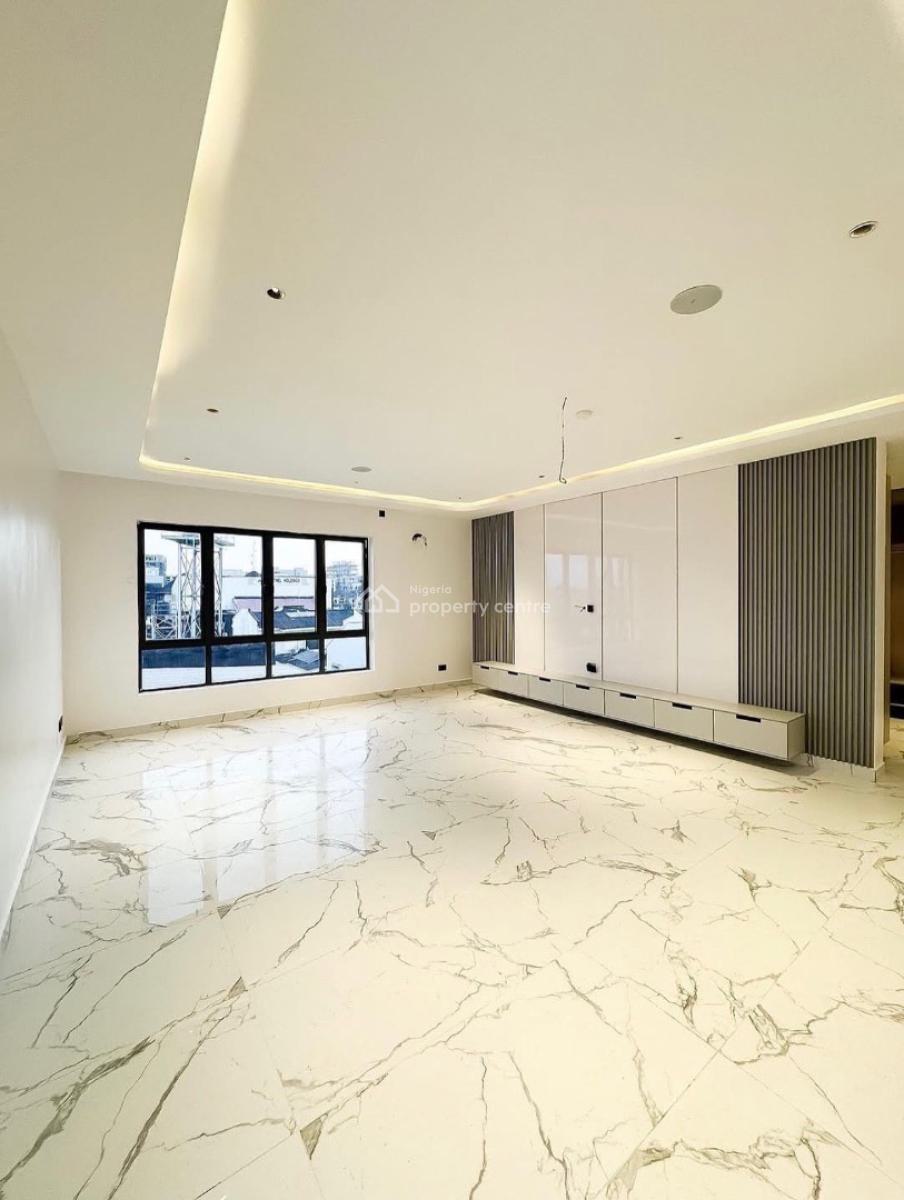 Massive 5 Bedroom Detached Duplex with Bq, Cinema & Pool, Well Built 5 Bedroom Duplex on Two Floors, Lekki Phase 1, Lekki, Lagos, Detached Duplex for Sale