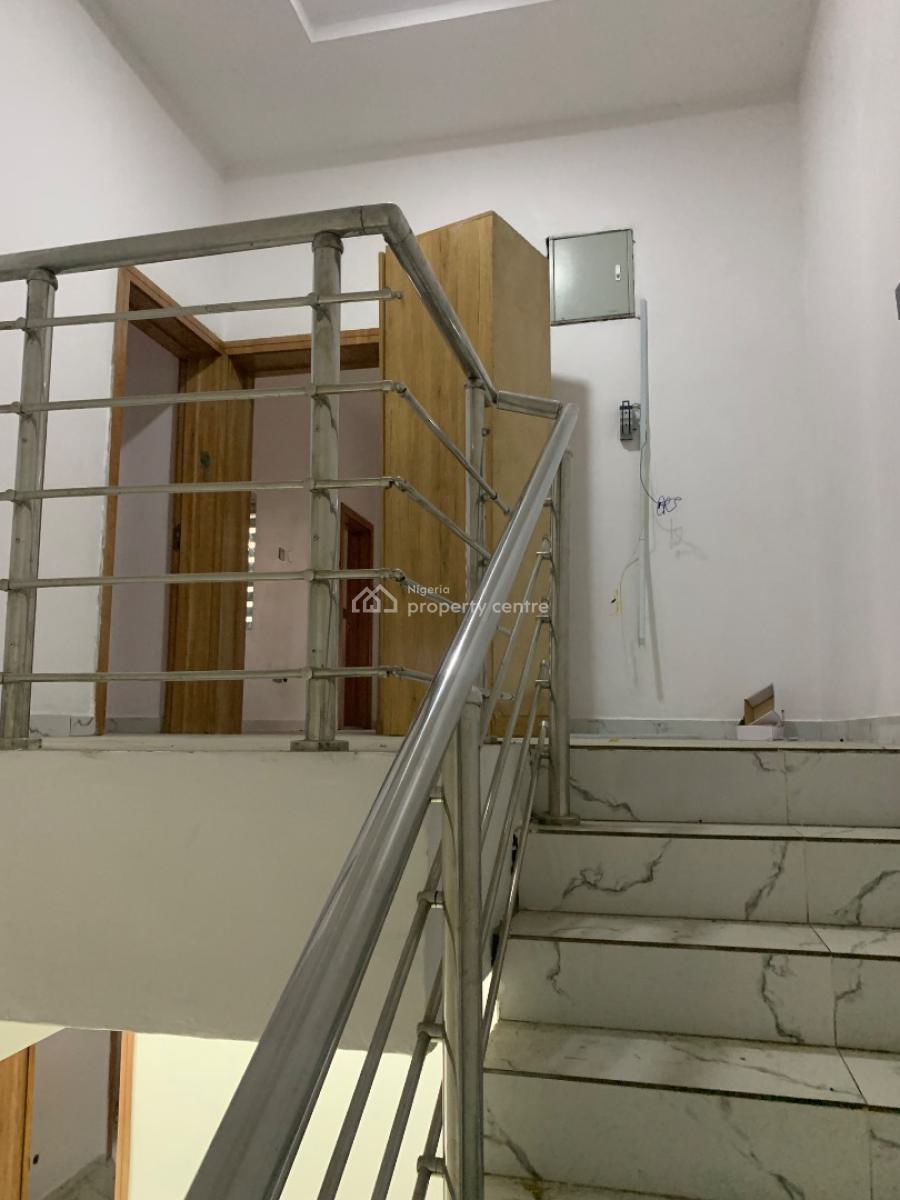 Executive Relatively New 3 Bedroom Terrace Duplex, Gra Phase 2, Magodo, Lagos, Terraced Duplex for Rent