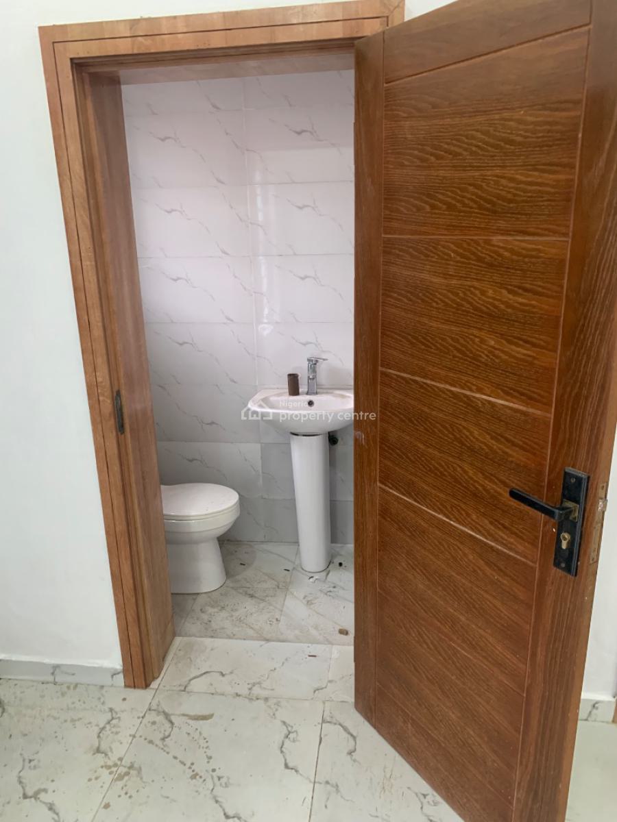 Executive Relatively New 3 Bedroom Terrace Duplex, Gra Phase 2, Magodo, Lagos, Terraced Duplex for Rent
