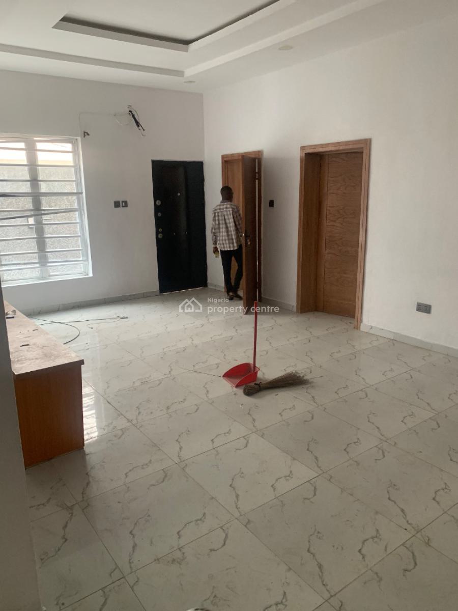 Executive Relatively New 3 Bedroom Terrace Duplex, Gra Phase 2, Magodo, Lagos, Terraced Duplex for Rent