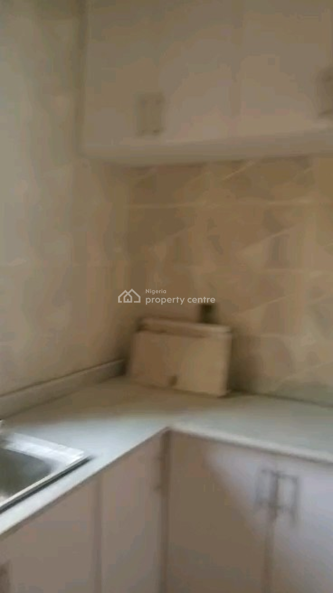 Spacious 3-bedroom Flat, Utako, Abuja, Flat / Apartment for Rent