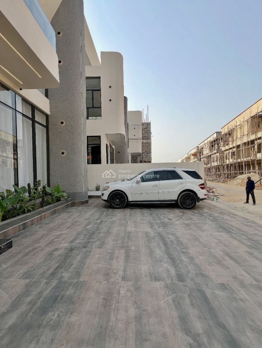 Massive 5 Bedroom Duplex with Cinema, Bq & Pool, Lekki Phase 1, Lekki, Lagos, Detached Duplex for Sale