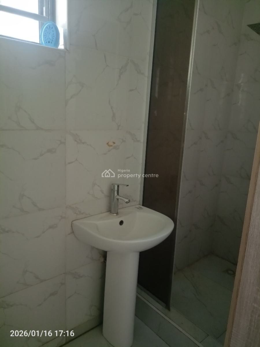 1 Bedroom Shared Apartment, Emcel Garden Estate, Orchid Road, Ikota, Lekki, Lagos, Self Contain (single Rooms) for Rent