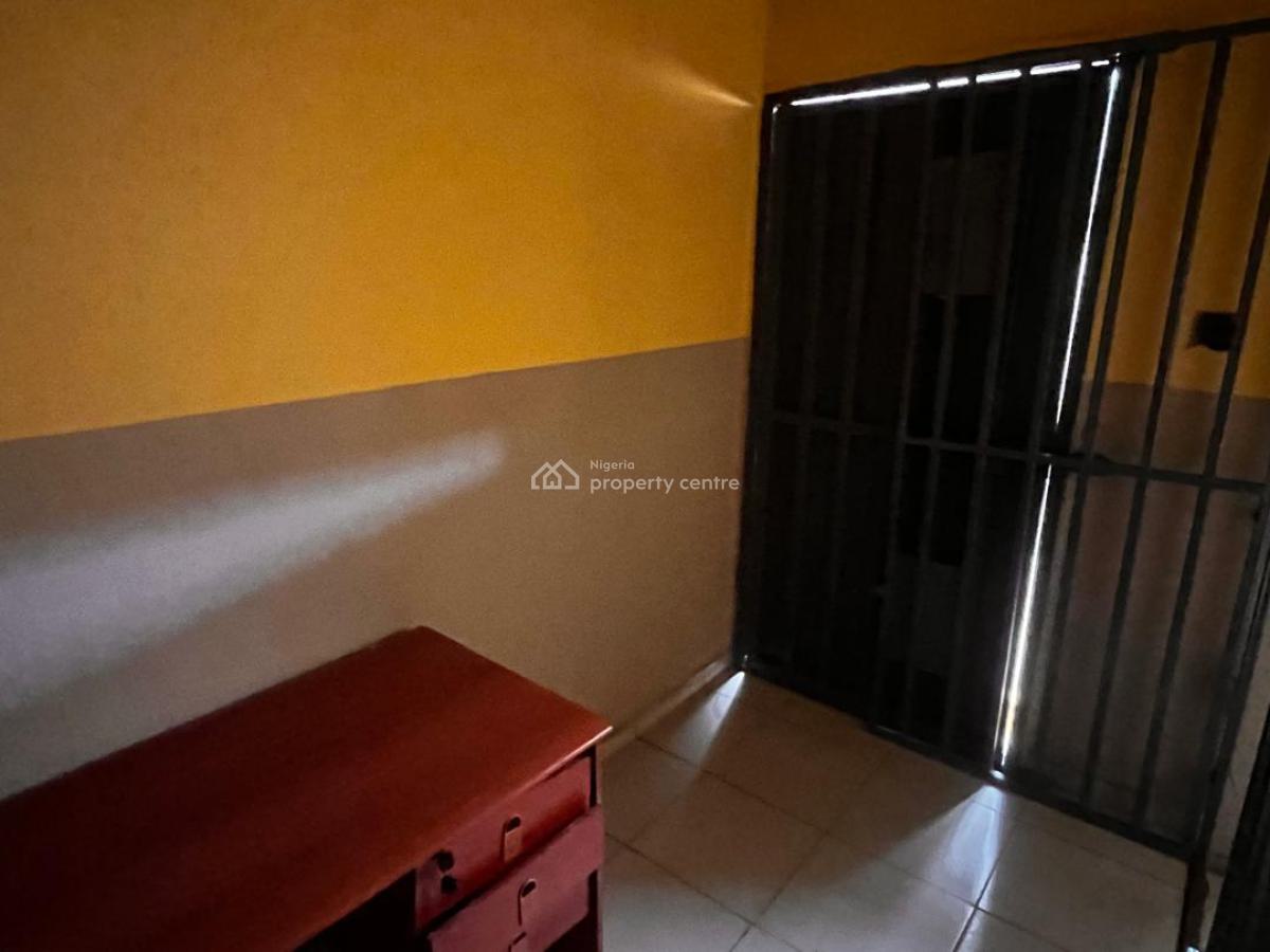 1 Bedroom Mini Flat, Moronfolu Street, Akoka, Yaba, Lagos, Mini Flat (room and Parlour) for Rent