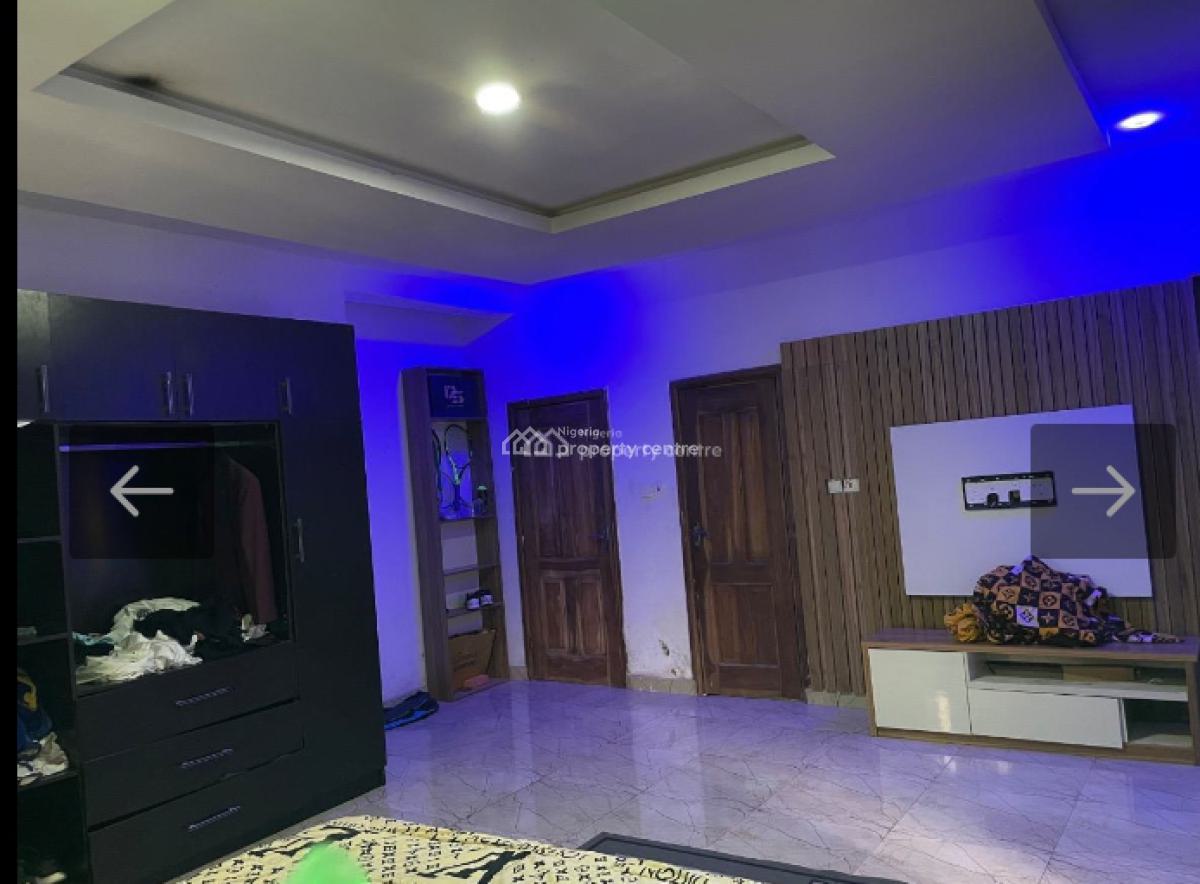 Nice 3 Bedroom Flat, Estate Off Chevron Drive, Lekki Expressway, Lekki, Lagos, Flat / Apartment for Sale