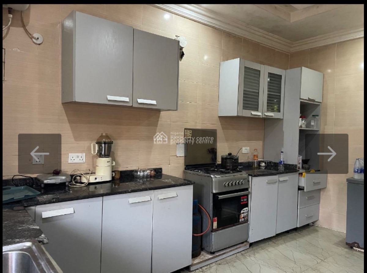 Nice 3 Bedroom Flat, Estate Off Chevron Drive, Lekki Expressway, Lekki, Lagos, Flat / Apartment for Sale