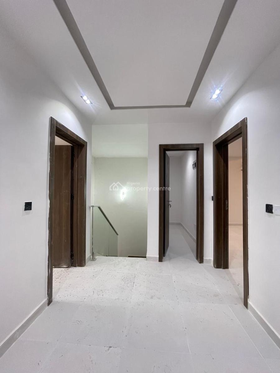 4 Bedroom Luxury Terrace, Lekki Phase 1, Lekki, Lagos, Terraced Duplex for Sale