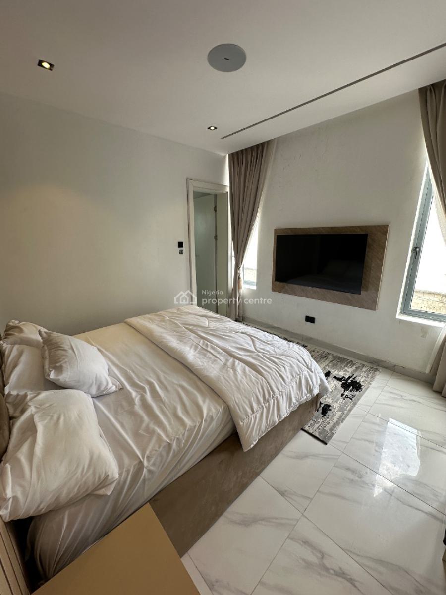 Brand New 3 Bedroom Flat, Lekki Phase 1, Lekki, Lagos, Flat / Apartment for Sale