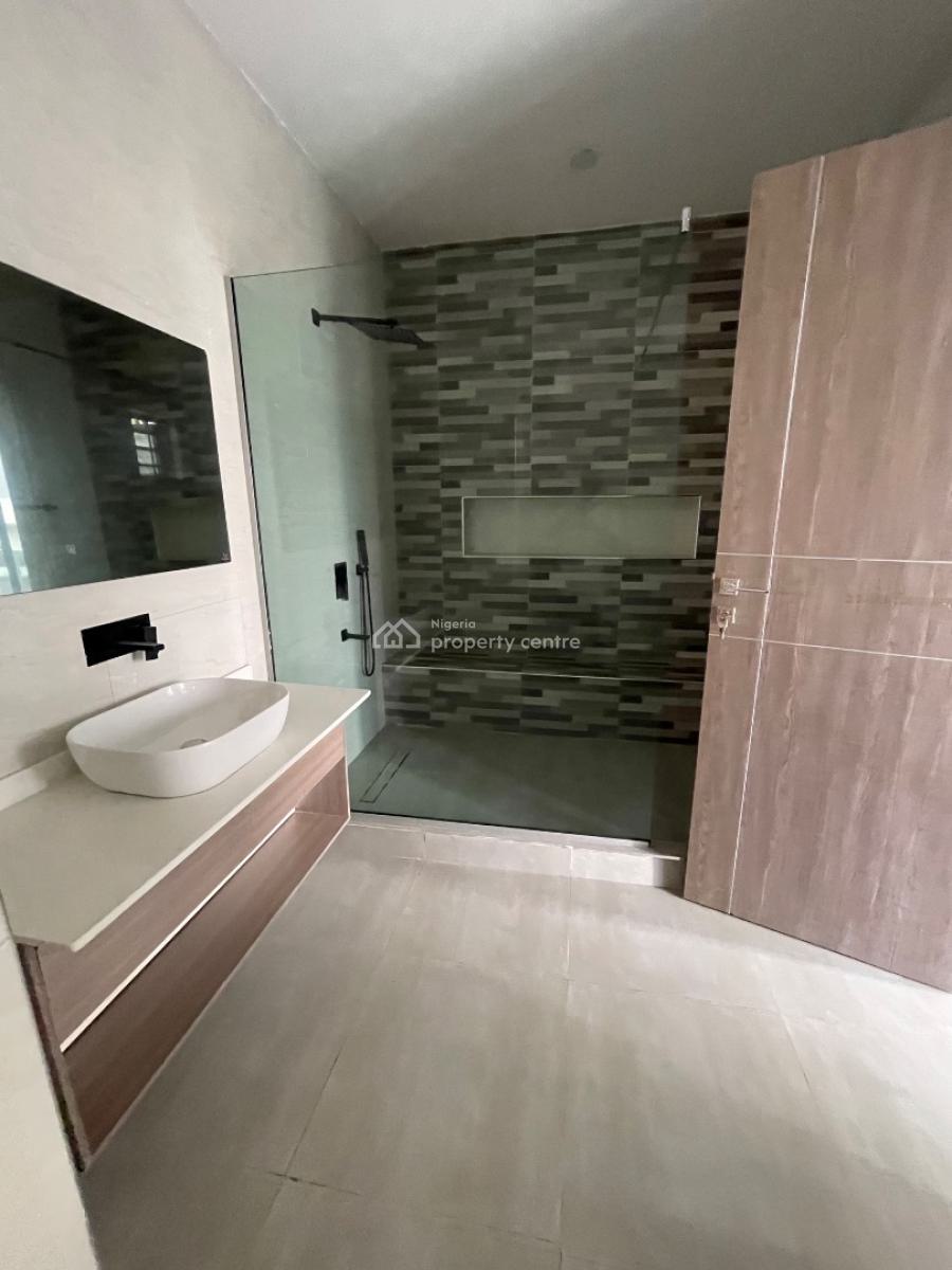 Executive 3 Bedroom with Bq, Lekki Phase 1, Lekki, Lagos, Flat / Apartment for Rent