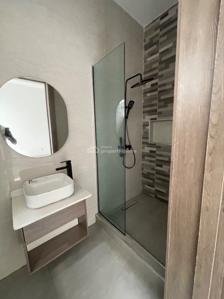 Executive 3 Bedroom with Bq, Lekki Phase 1, Lekki, Lagos, Flat / Apartment for Rent