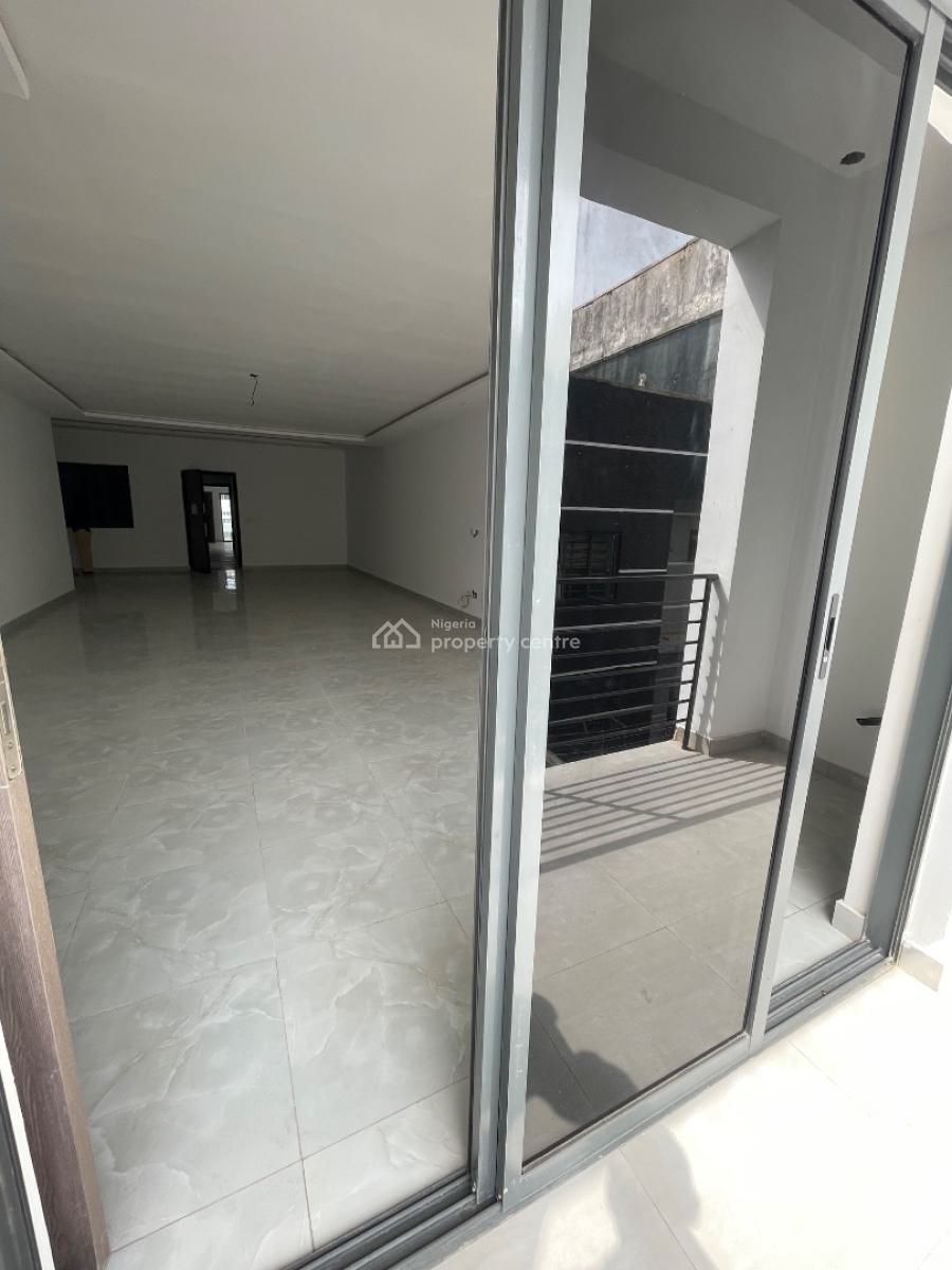 Executive 3 Bedroom with Bq, Lekki Phase 1, Lekki, Lagos, Flat / Apartment for Rent