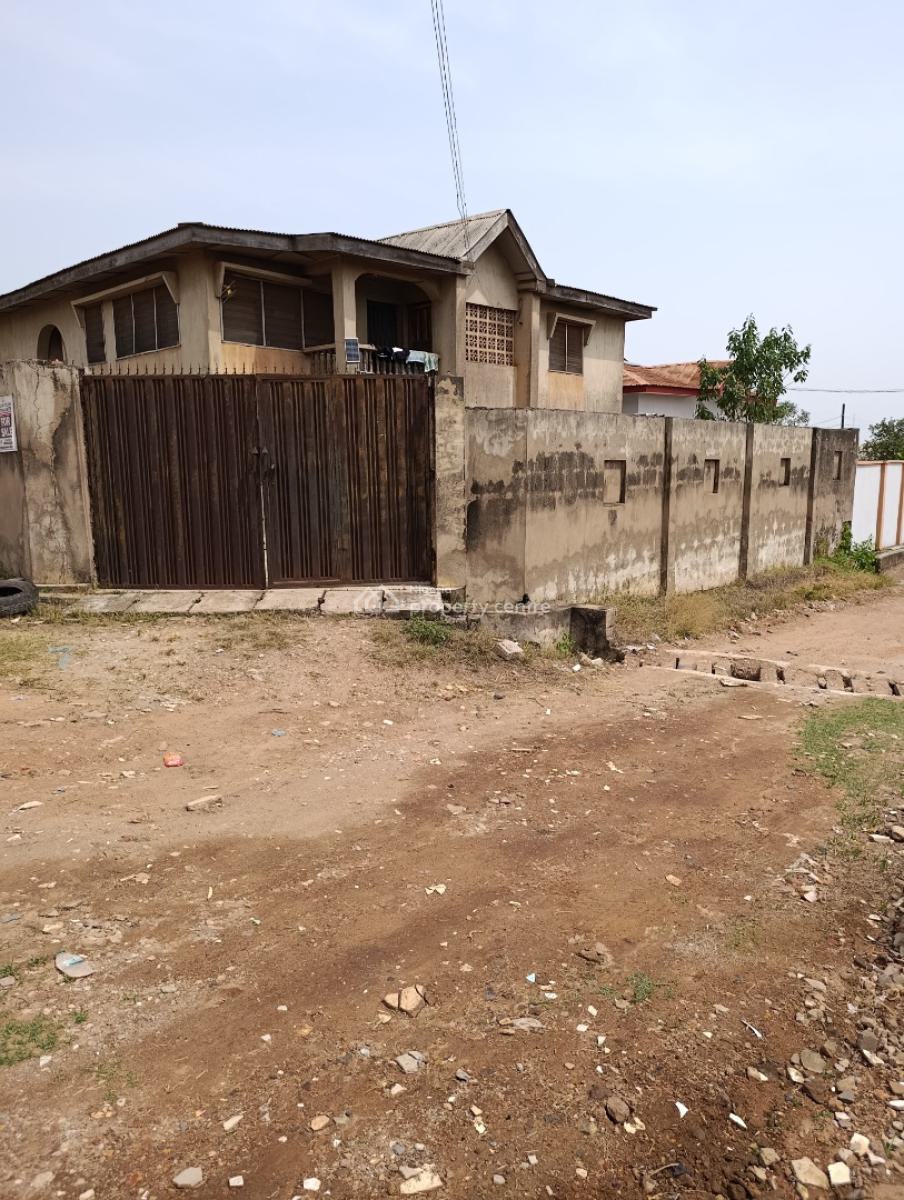 Twin Flat of 3 Bedroom with Room Self Contain on 600sqm of Cornerpiece, Temidire Estate, Sdp, Old Ife Road, Alakia, Ibadan, Oyo, Block of Flats for Sale