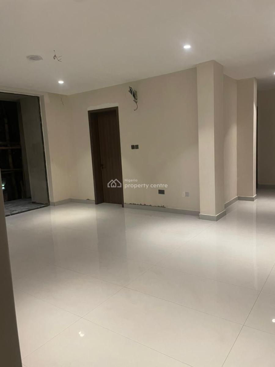 Luxury 2 Bedroom Apartment with Governors Consent, Off Admiralty Way, Lekki Phase 1, Lekki, Lagos, Flat / Apartment for Sale