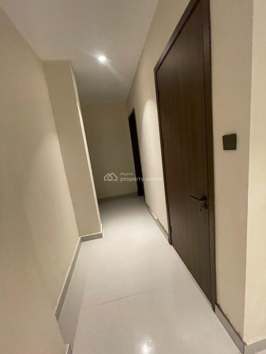 Luxury 2 Bedroom Apartment with Governors Consent, Off Admiralty Way, Lekki Phase 1, Lekki, Lagos, Flat / Apartment for Sale