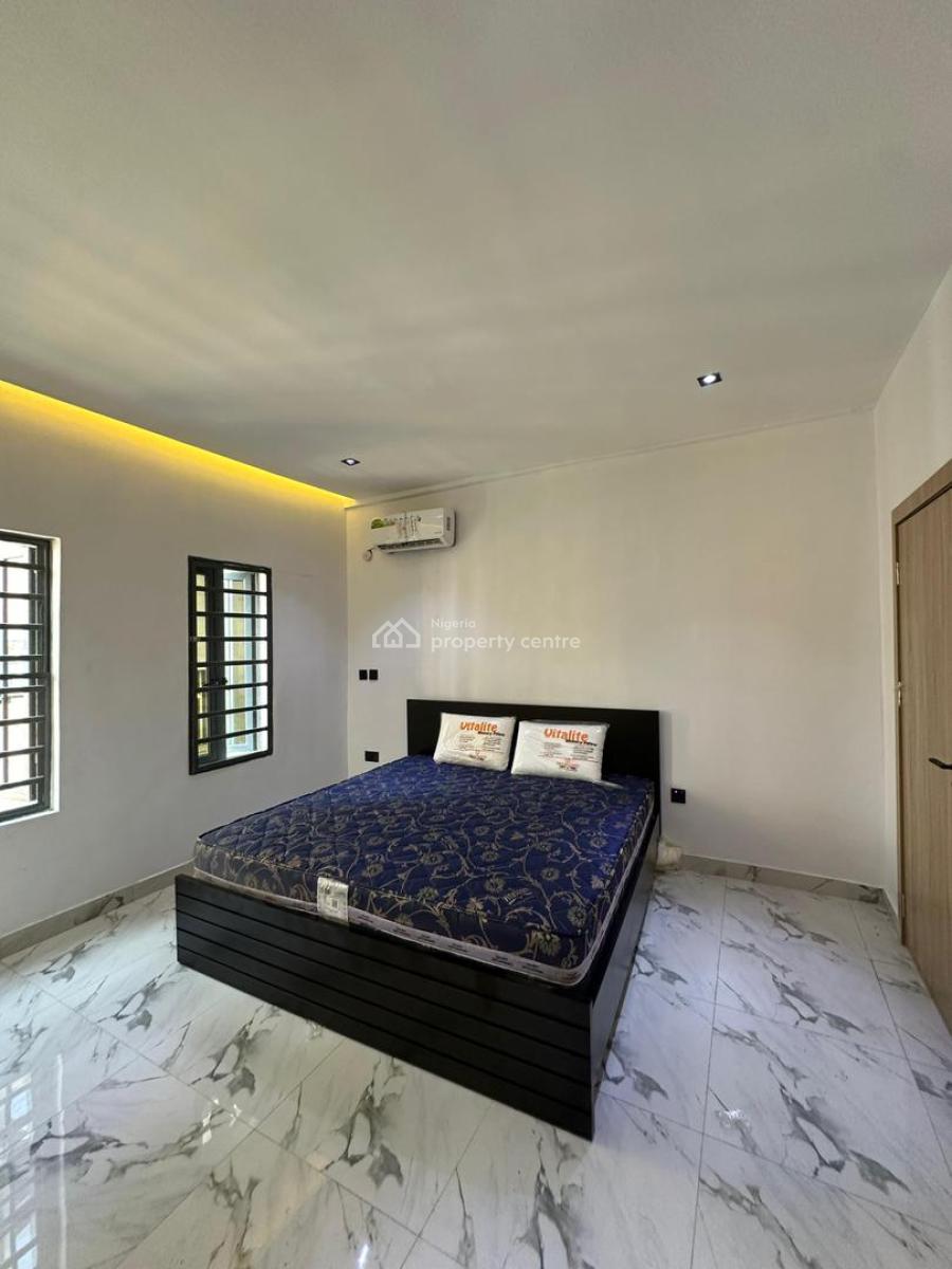 Exquisite 3-bedroom Apartment + Bq, Akoka, Yaba, Lagos, Flat / Apartment for Sale