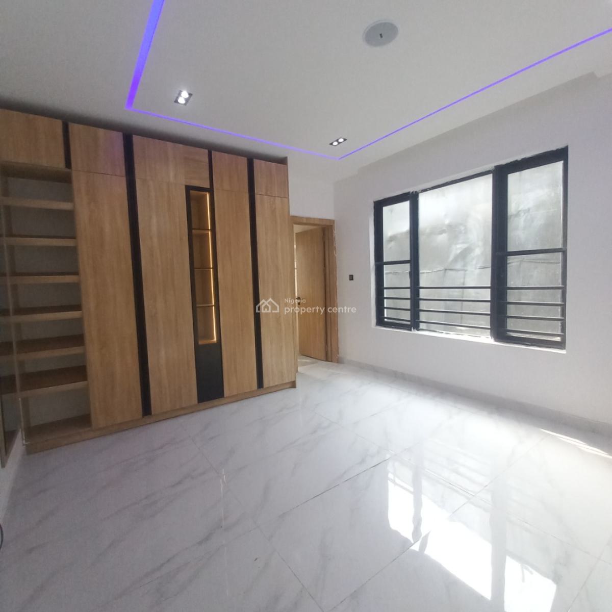 Standard 2 Bedroom Apartment with Pool and Elevator with Bq, Lekki Phase 1, Lekki, Lagos, Flat / Apartment for Sale