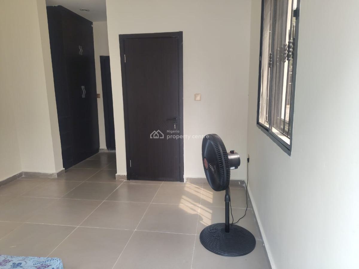 One Boys Quarter, Ikoyi, Lagos, Mini Flat (room and Parlour) for Rent