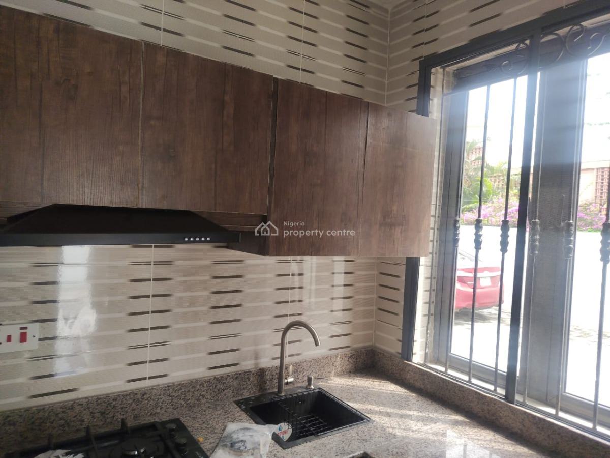 One Boys Quarter, Ikoyi, Lagos, Mini Flat (room and Parlour) for Rent