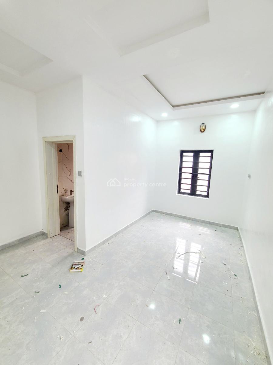 Newly Renovated 2 Bedroom Flat Ground Floor, Orchid Road, Lekki, Lagos, Flat / Apartment for Rent