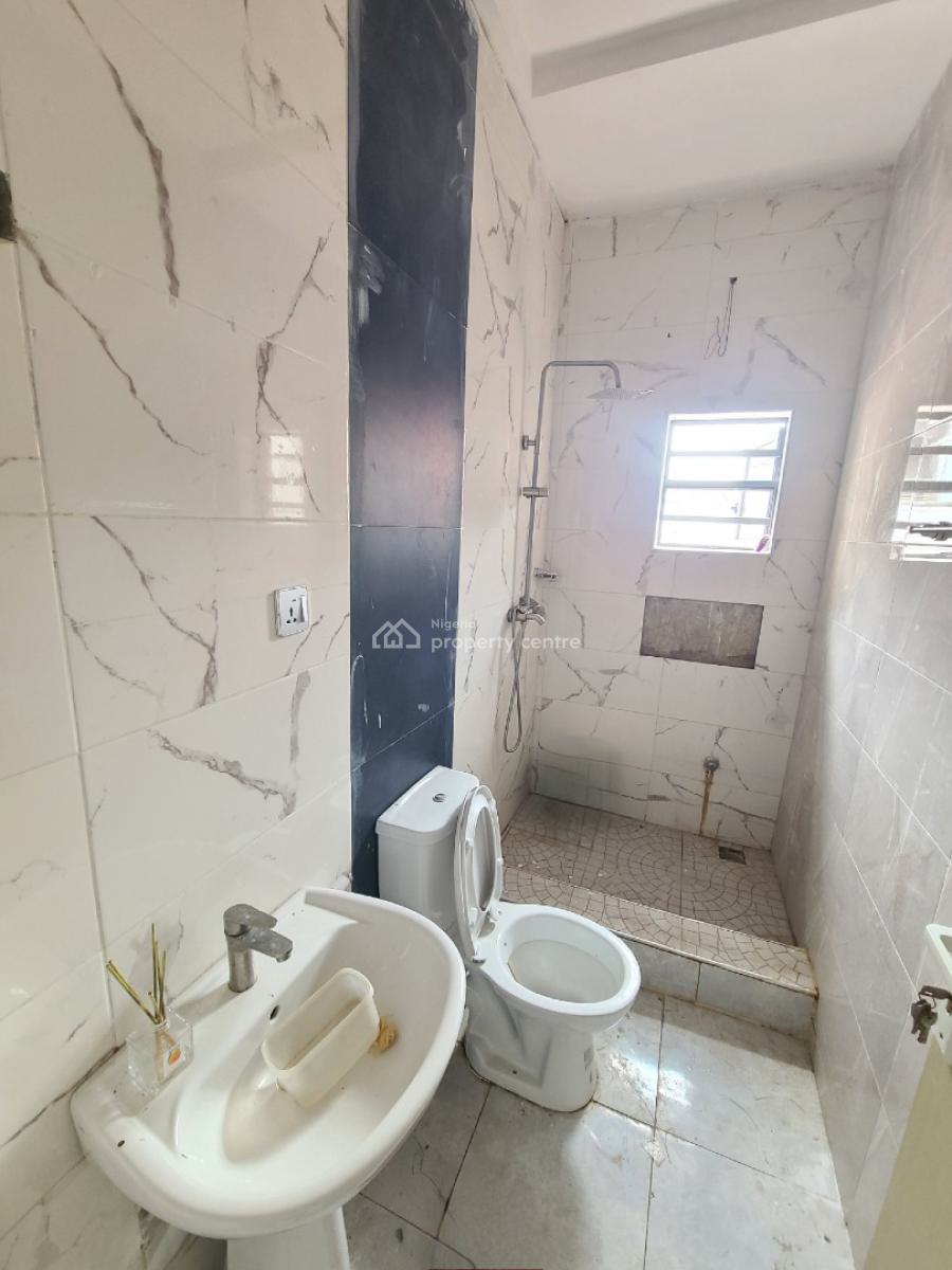 Newly Renovated 2 Bedroom Flat Ground Floor, Orchid Road, Lekki, Lagos, Flat / Apartment for Rent