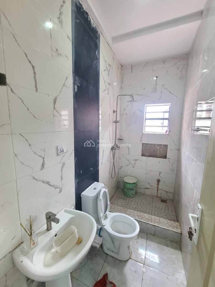Newly Renovated 2 Bedroom Flat Ground Floor, Orchid Road, Lekki, Lagos, Flat / Apartment for Rent