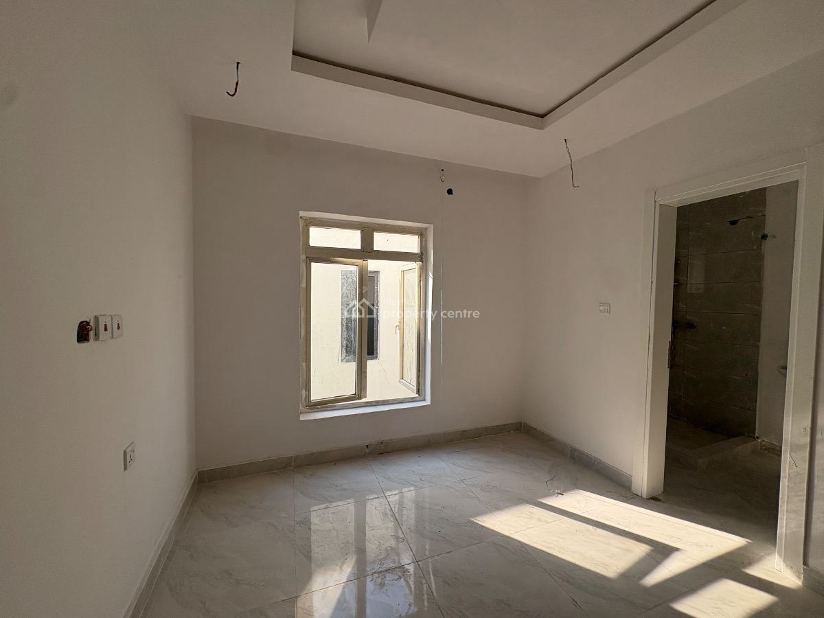 2 Bedroom Apartment (maisonette), Lekki Phase 1, Lekki, Lagos, Flat / Apartment for Rent